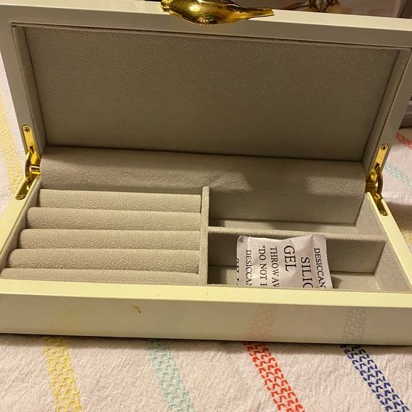 Jewelry Box - Picture 3 of 4